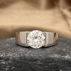 NEW Certified 2ct. t.w. Moissanite Soliatire Band Ring